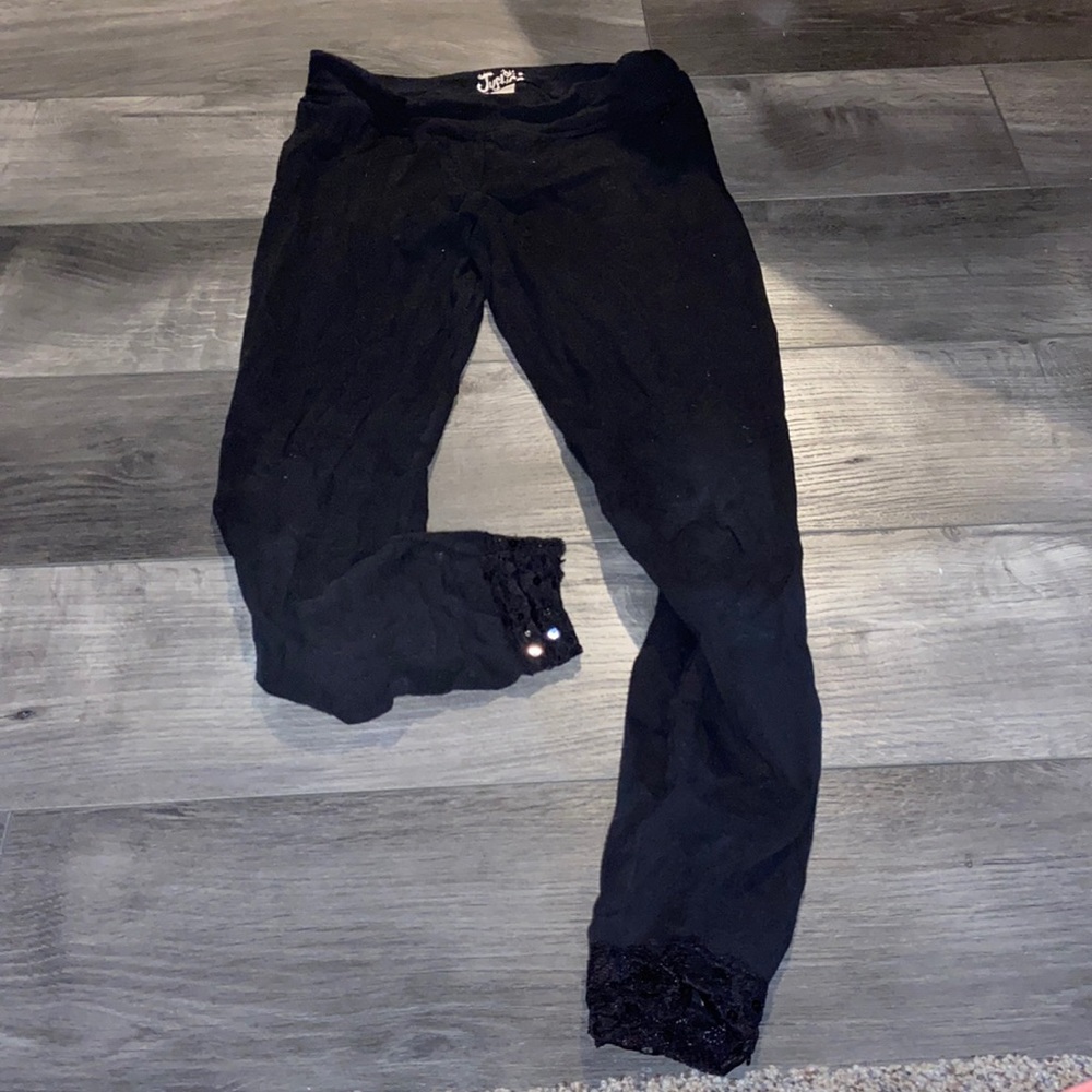 Leggings with sequin bottom